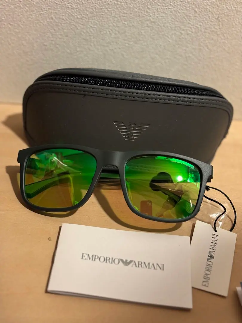 EMPORIO ARMANI サングラス グリーンレンズ ケース付き 2025年最新】EMPORIO ARMANI レンズカラー:グリーン サングラス