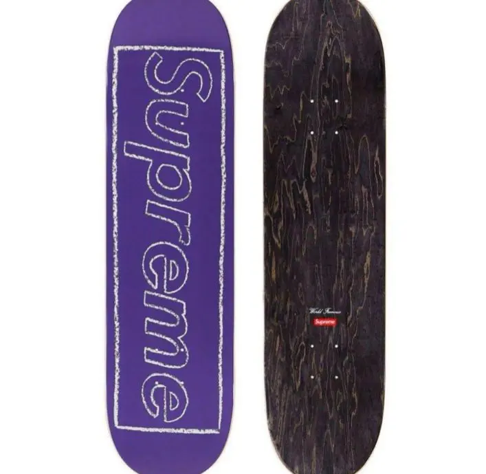 Supreme x kaws スケートボードデッキ Supreme KAWS Chalk Logo Skateboard (SS21) - $52