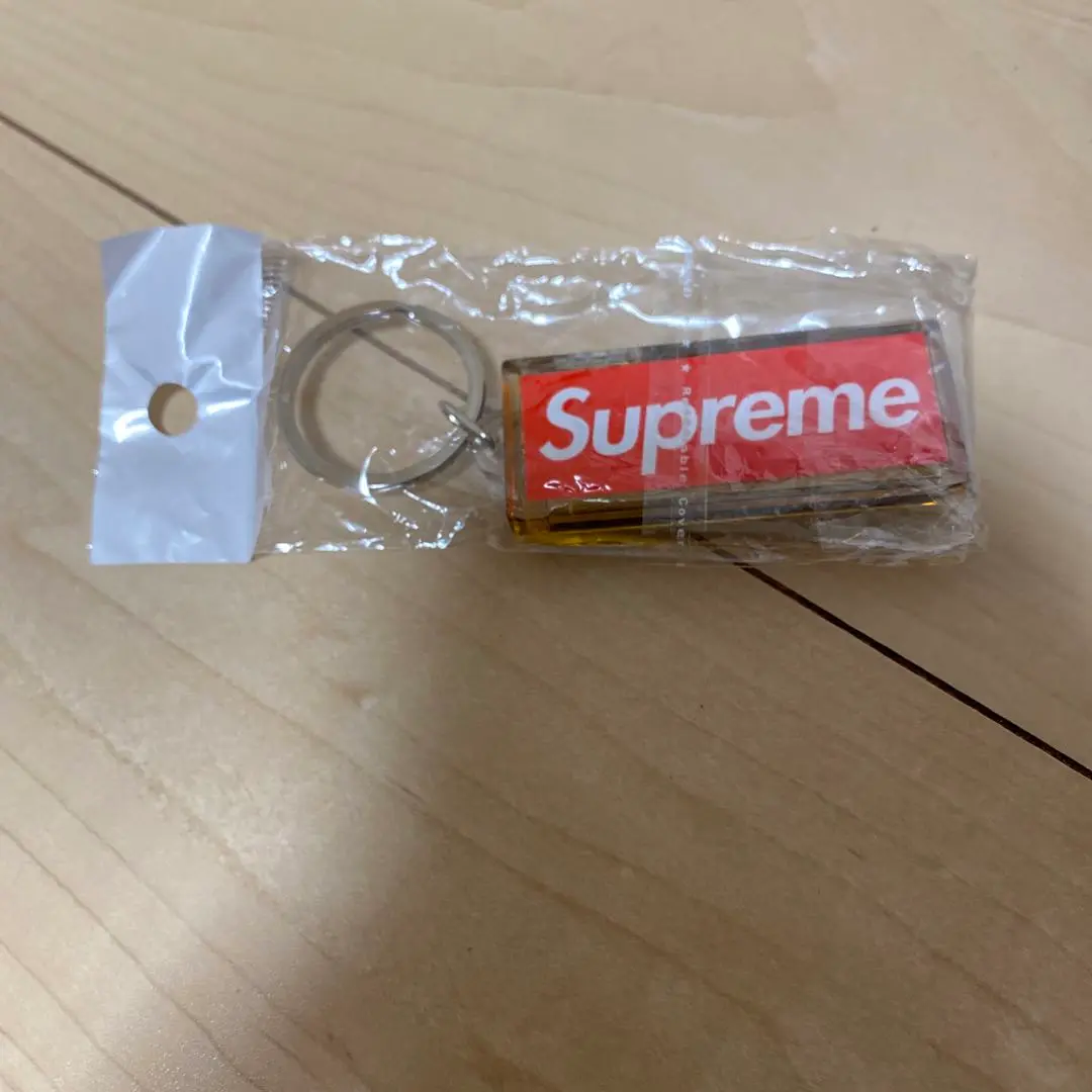 2025年最新】Supreme FUCK キーホルダーの人気アイテム - メルカリ