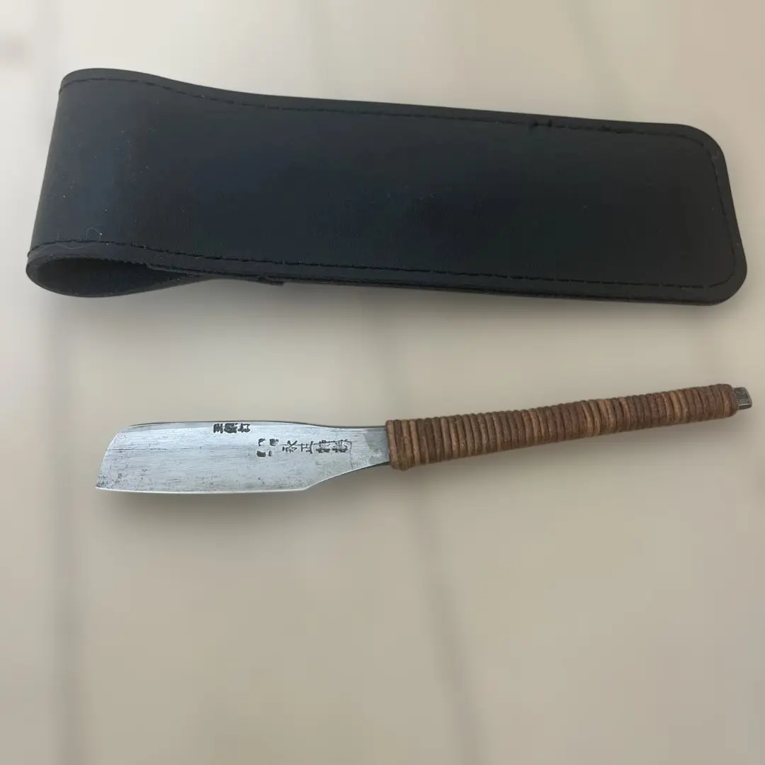 日本剃刀『志津三郎』玉鋼　古道具　理髪店　床屋　伝統工芸 日本剃刀 志津三郎 正絹巻き D | 日本刃物総本店