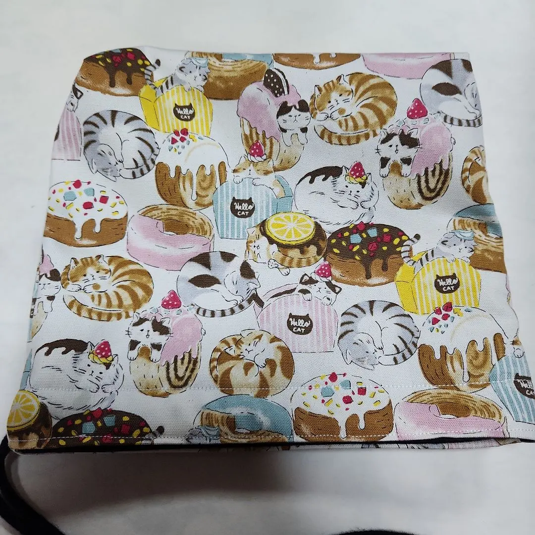 Thumbnail of Iron cover, handmade, cat and donut pattern