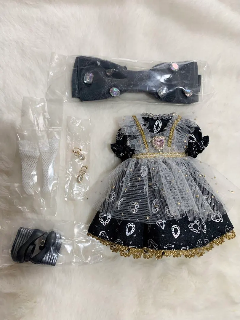 Thumbnail of Neo Blythe Bijou Brilliant Outfit Set