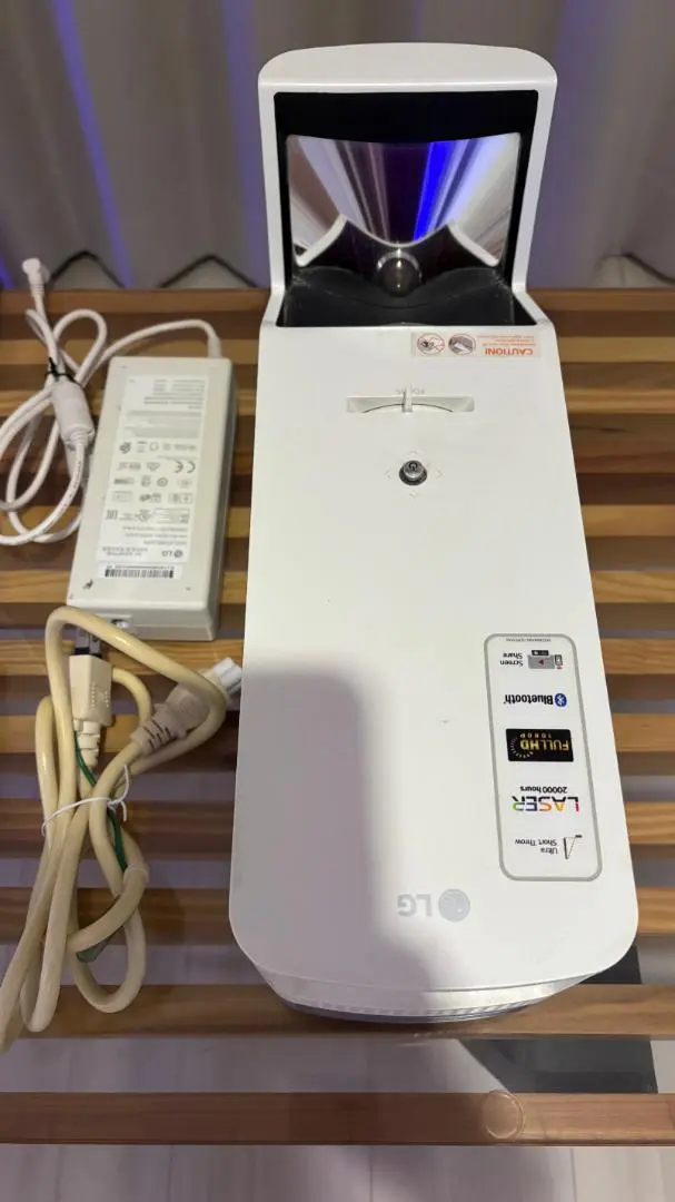 LG HF85LS プロジェクター 本体 公式】わずかな距離で表示できる 超短焦点 レーザー