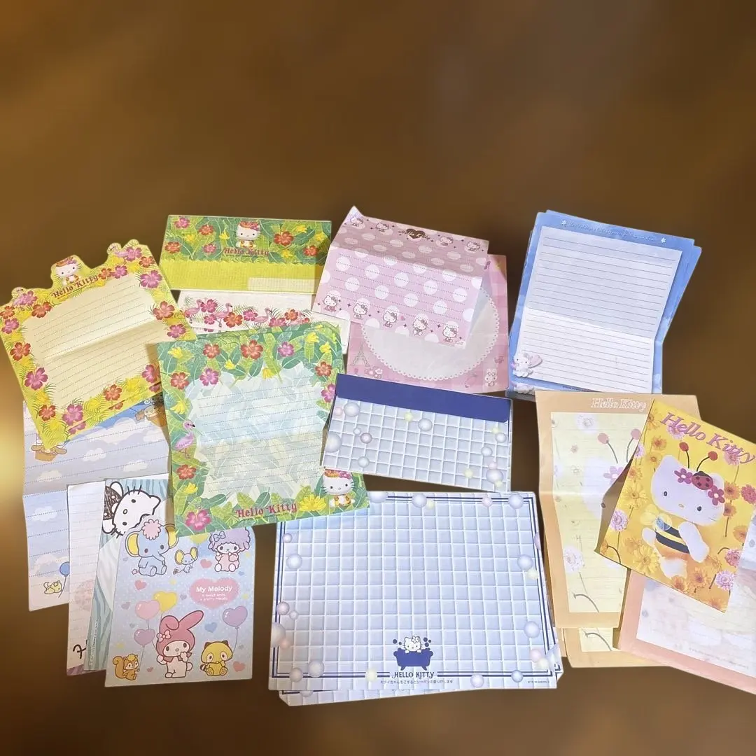 Thumbnail of Sanrio Letter Set & Memo Pad: Hello Kitty