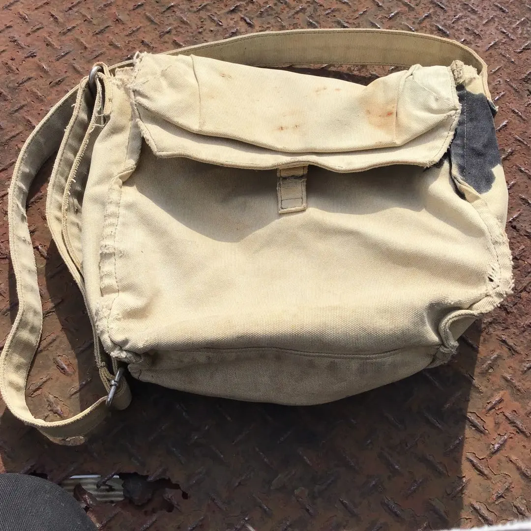 Thumbnail of Beige canvas shoulder bag, military bag, damaged bag, Muji