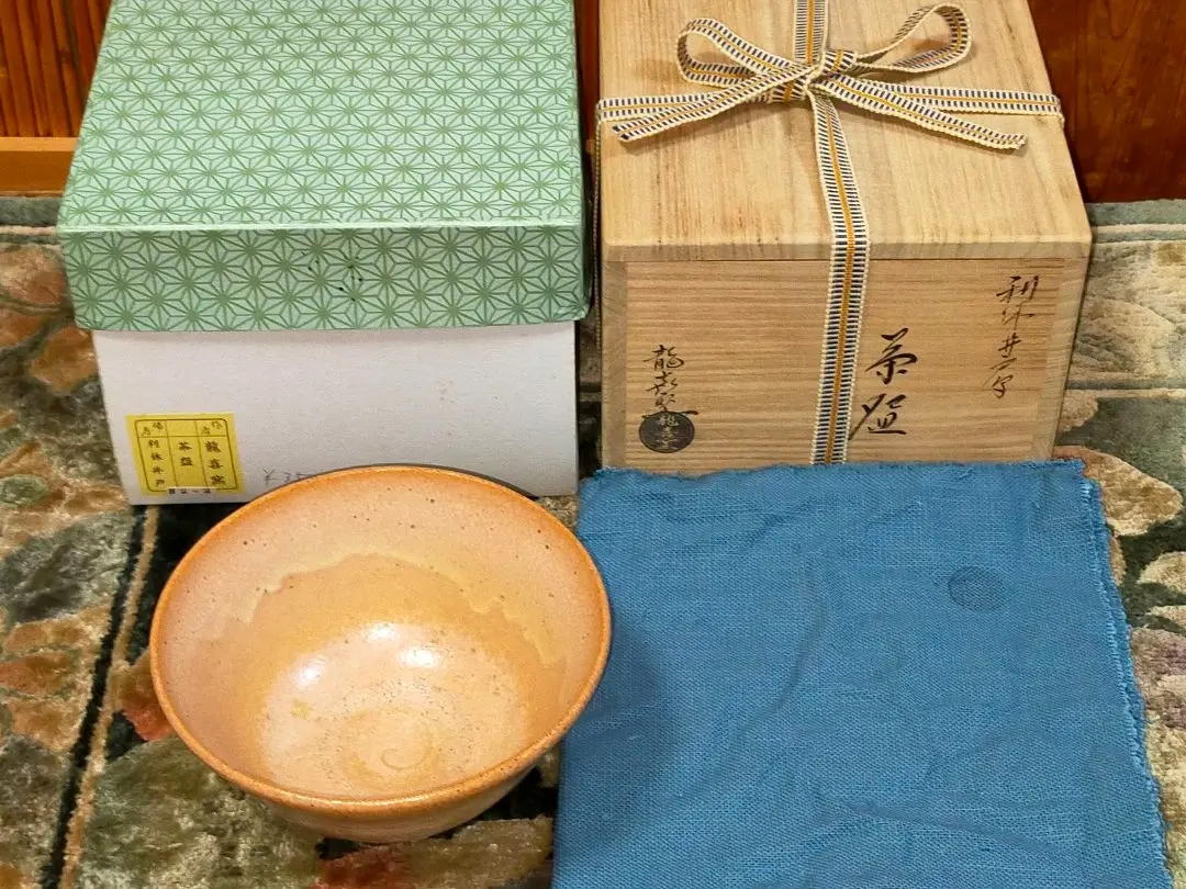 茶道具　龍喜窯　白玉文珠写　茶入　西陣織正法寺純子　仕覆付　共箱　V　R6165 茶道具 龍喜窯 白玉文珠写 茶入 西陣織正法寺純子 仕覆付 共箱 V