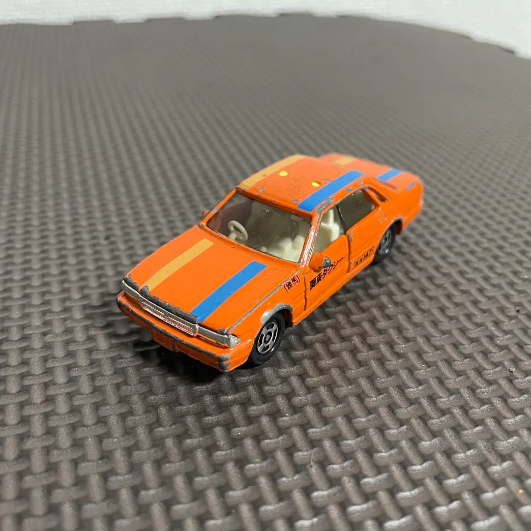 Thumbnail of Tomica Taxi Nerima Kanto Nissan CEDRIC