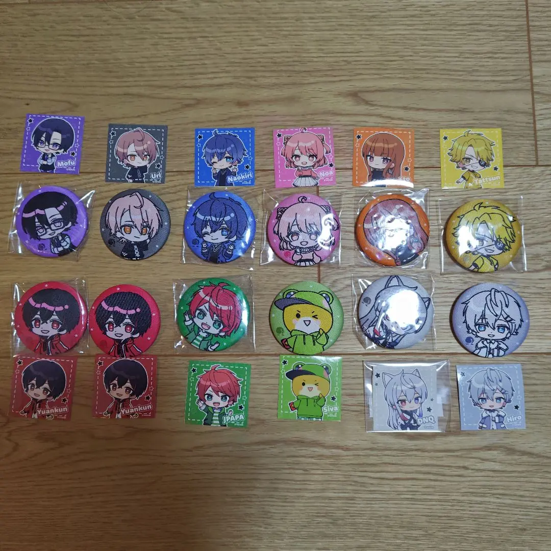 Thumbnail of Colorful Peach Embroidered Can Badges - Set of 12 (All 11 types + one extra YUAN-kun)