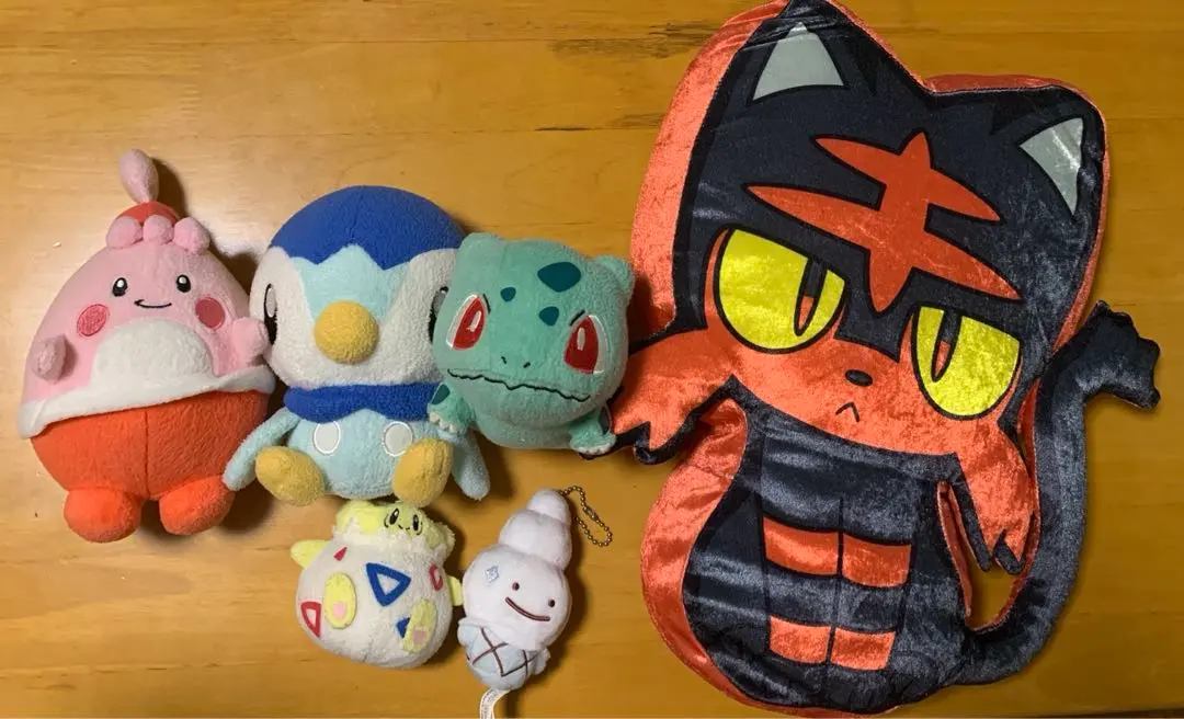 へんしん！メタモン リバーシブルクッション - メルカリ