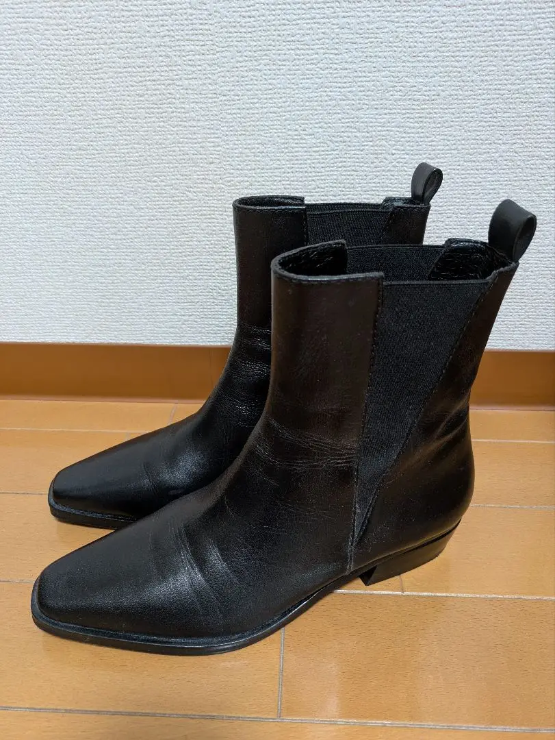 MAURO FABIANI 黒 レザー ブーティ ヒール8cm MAURO FABIANI 黒 レザー ブーティ ヒール8cm
