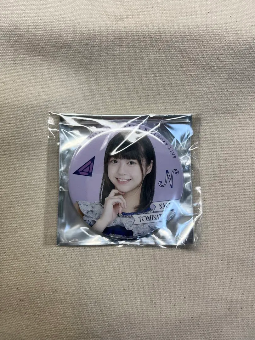 Thumbnail of Nao Tomisato Nogizaka46 Can Badge