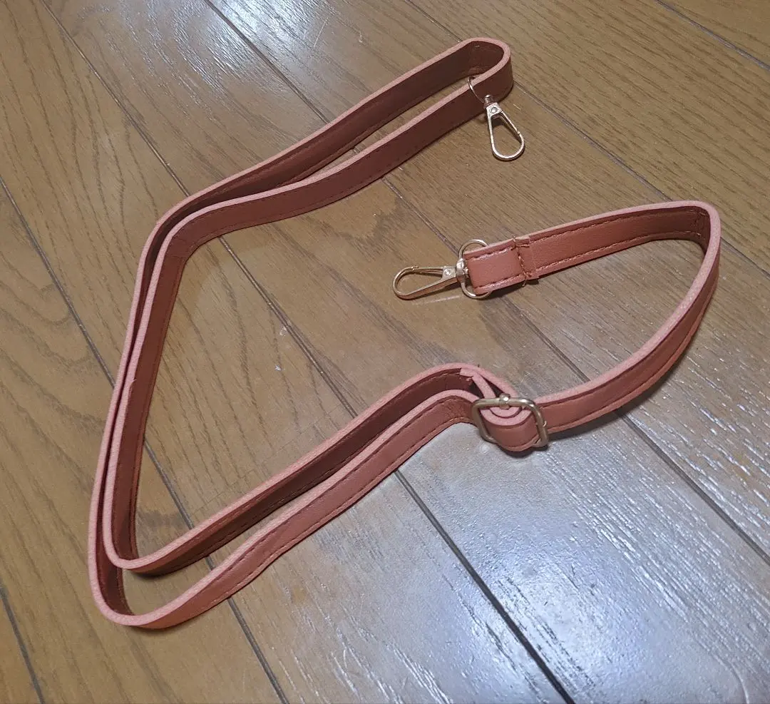 Thumbnail of Brown shoulder strap, synthetic leather