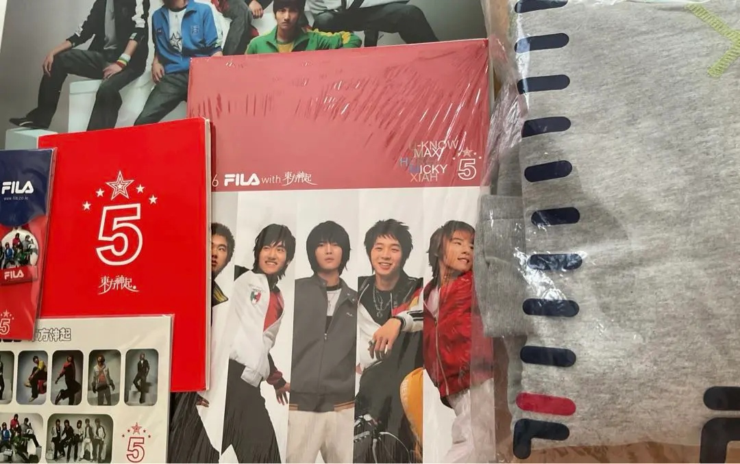 東方神起 × FILA フーディ おまけあり 合計9点 パーカー 2025年最新】fila 東方神起の人気アイテム - メルカリ