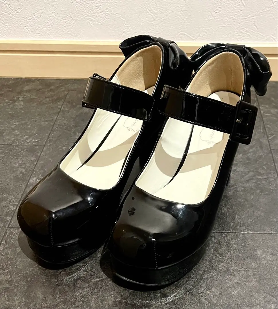 ♡rosemarie seoir 黒リボン エナメルパンプス♡ 2025年最新】RoseMarie seoir パンプスの人気アイテム - メルカリ