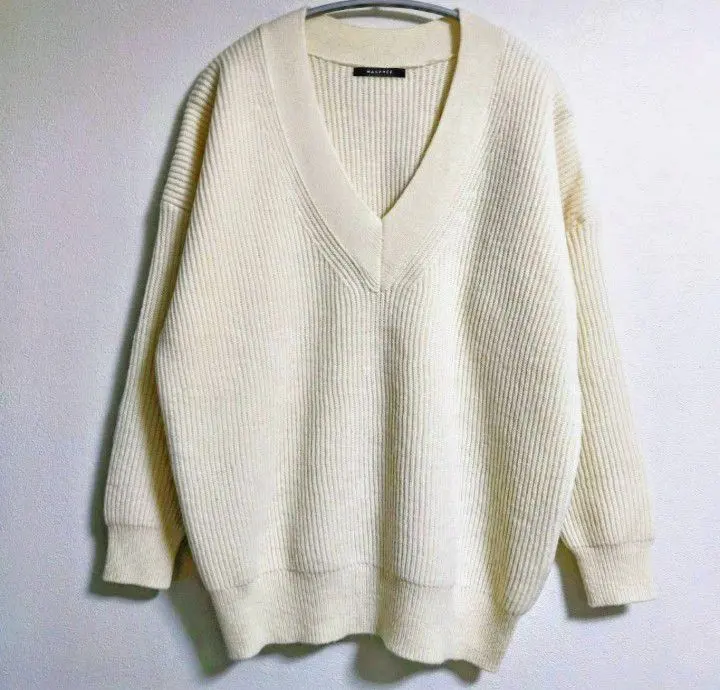 Thumbnail of Tomorrowland Macphee White Knit