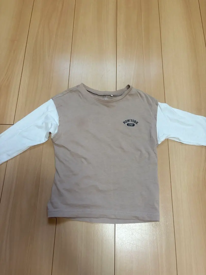 Thumbnail of Beige long-sleeved knit top, 100cm