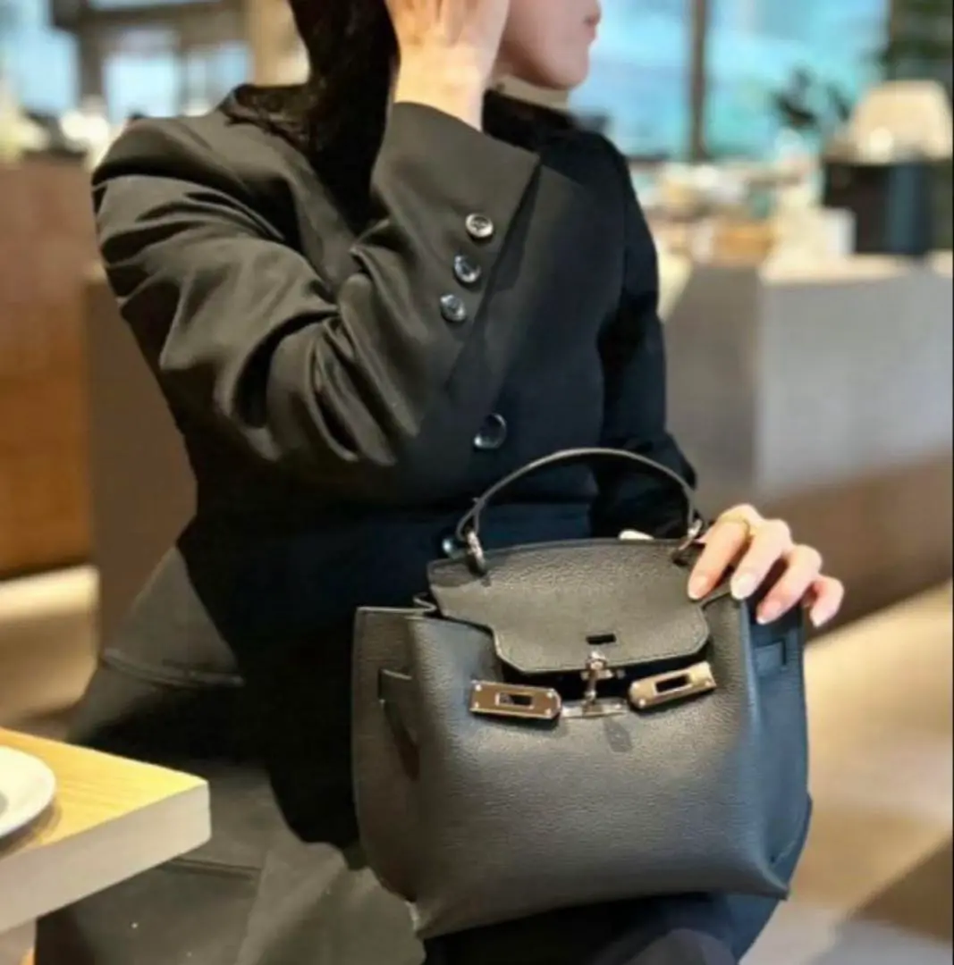so4store Debonair Small Handbag デボネア Debonair Small Handbag【デボネア スモール ハンドバッグ