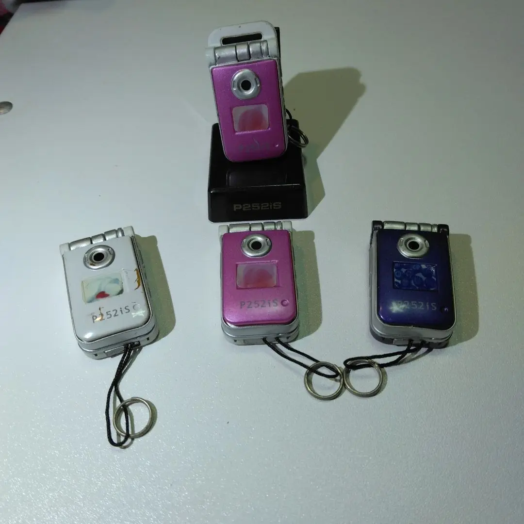 レア 美品 ドコモ docomo P252is PINK ピンク ガラケー 携帯 docomo P252Is Feature phone P252is Pink Japanese Flip Phone