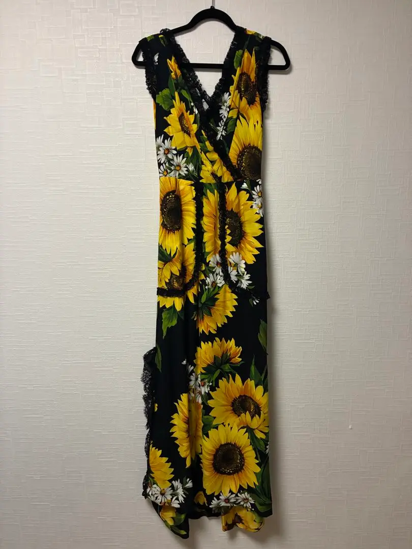 D&G DOLCE&GABBANA パーティードレス ゴールド 花柄 タグ付き D&G DOLCE&GABBANA パーティードレス ゴールド 花柄 タグ付き