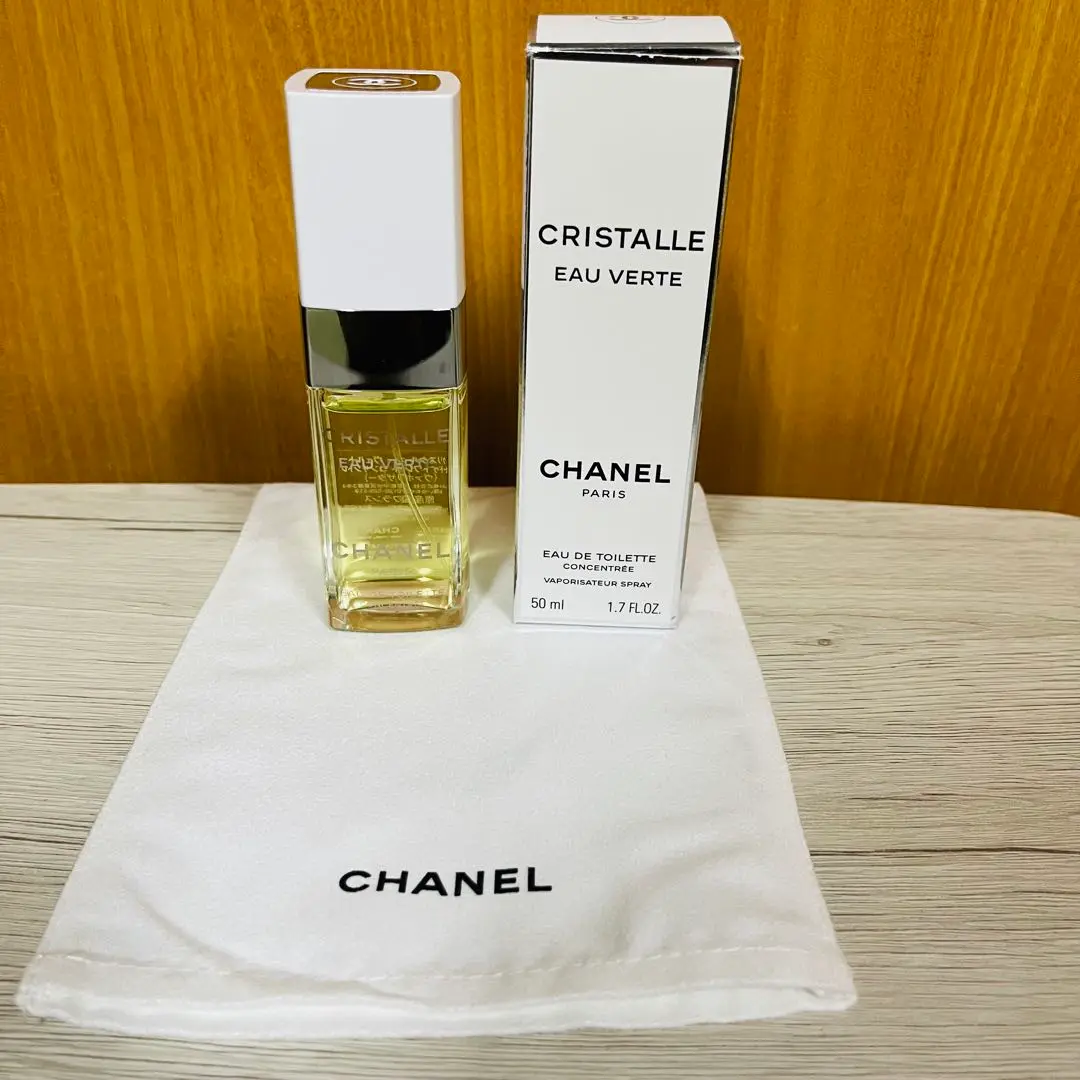【新品未使用未開封】CHANEL クリスタル オー ヴェルト 100ml クリスタル オー ヴェルト オードゥ パルファム（ヴァポリザター