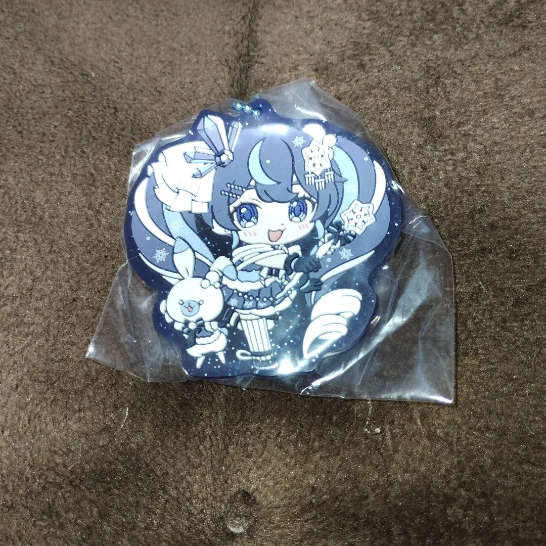 Thumbnail of Snow Miku 2025 Rubber Keyholder