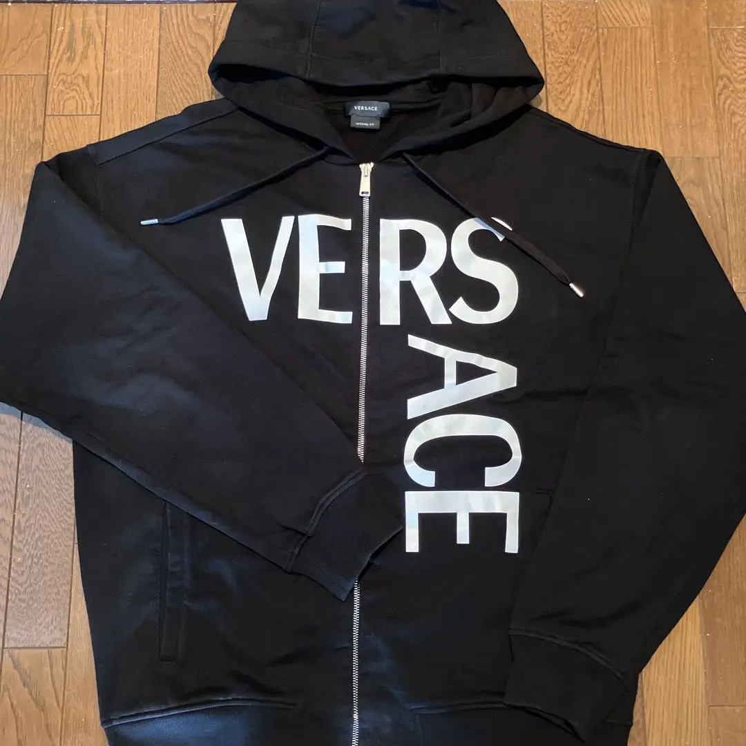2025年最新】VERSACE タイプ：ジップアップ パーカーの人気