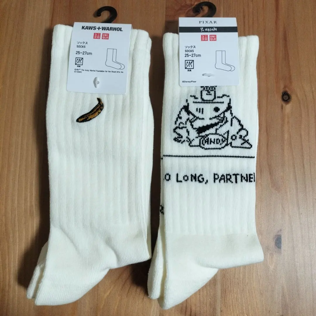 Thumbnail of New Uniqlo socks, set of 2, size 25-27cm