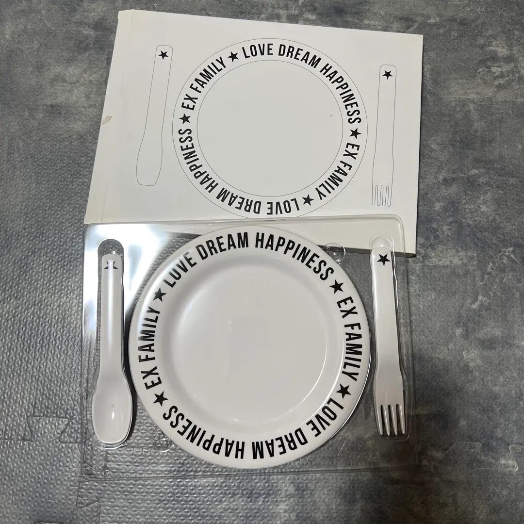 LDH 白色餐具套裝 EXILE TRIBE 會員限定品 的縮圖