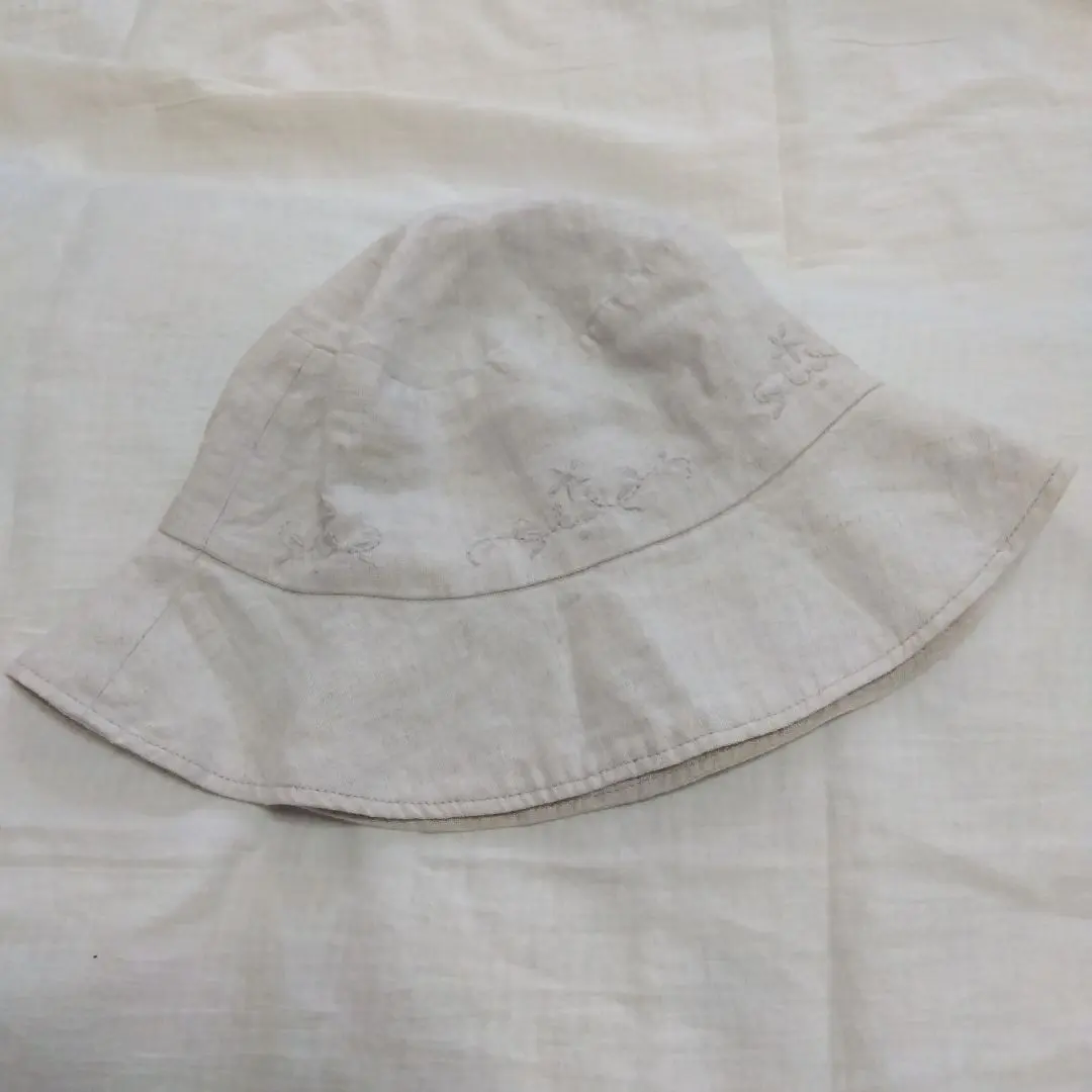 Thumbnail of Linen hat
