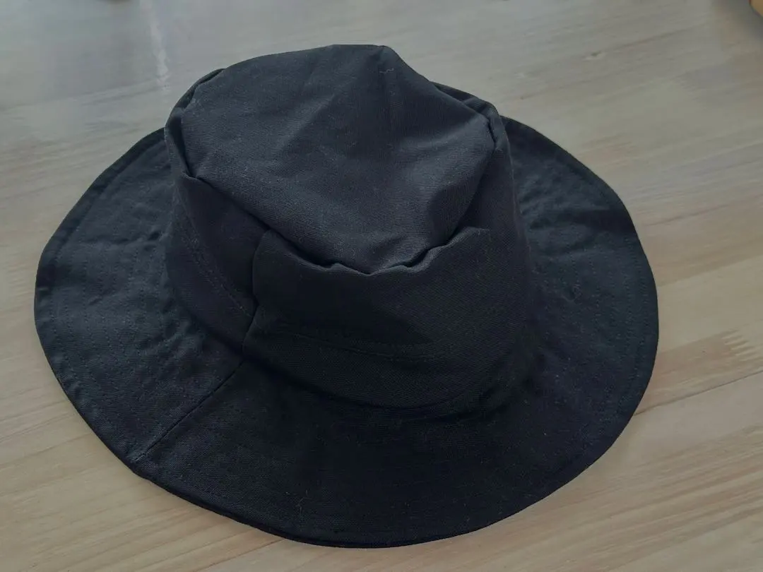 BLACK GRAVITY 棉麻 漁夫帽 L 僅試穿 男女皆宜 的縮圖