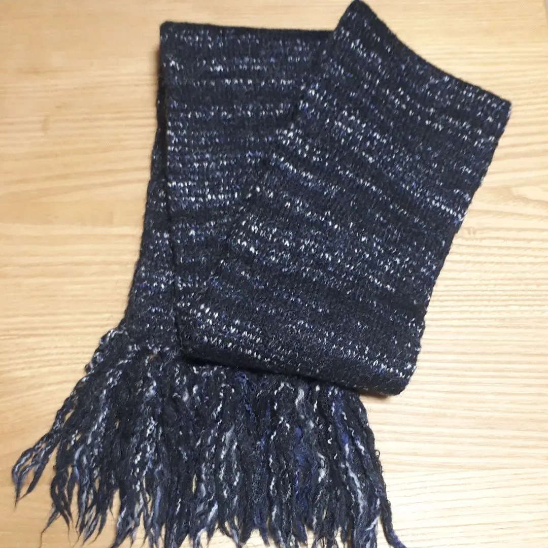 Thumbnail of Women's Scarf, Black