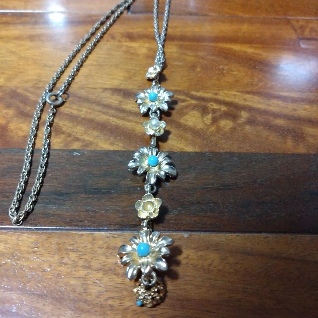 Thumbnail of Featured: Gold Turquoise Necklace