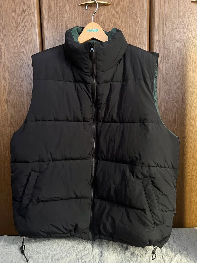 ステューシーリバーシブルダウンベスト ステューシー STUSSY リバーシブル ダウンベスト パイソン柄