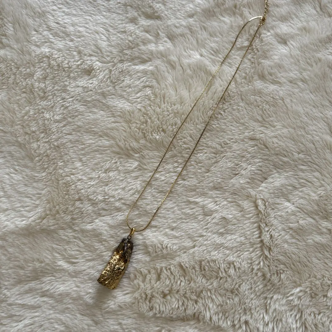 Thumbnail of Natural Stone Crystal Art Gold Black Necklace