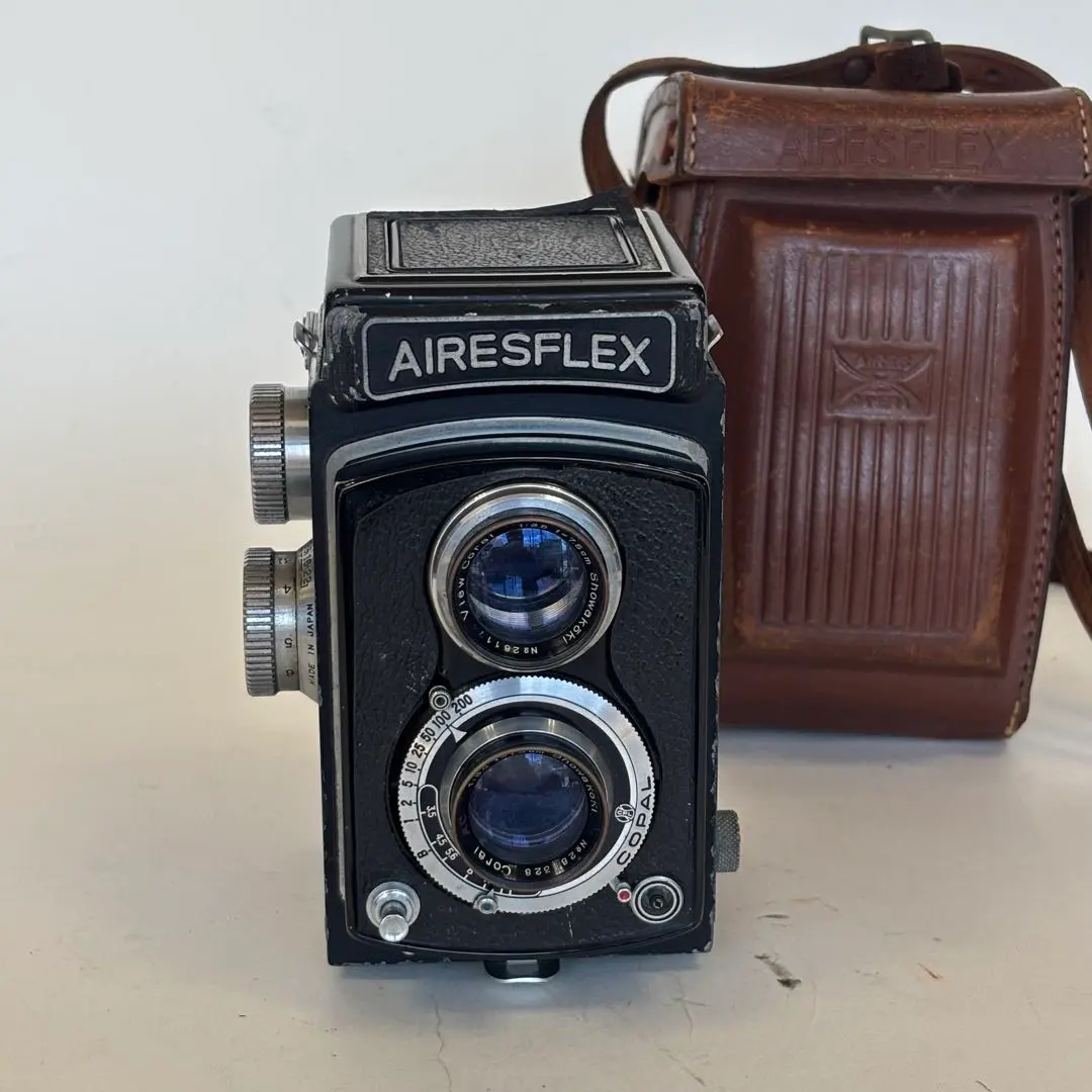 岡*生様 Airesflex 二眼レフカメラ 三脚付き(三脚カバーあり) m28400191155_1.jpg?1727955909