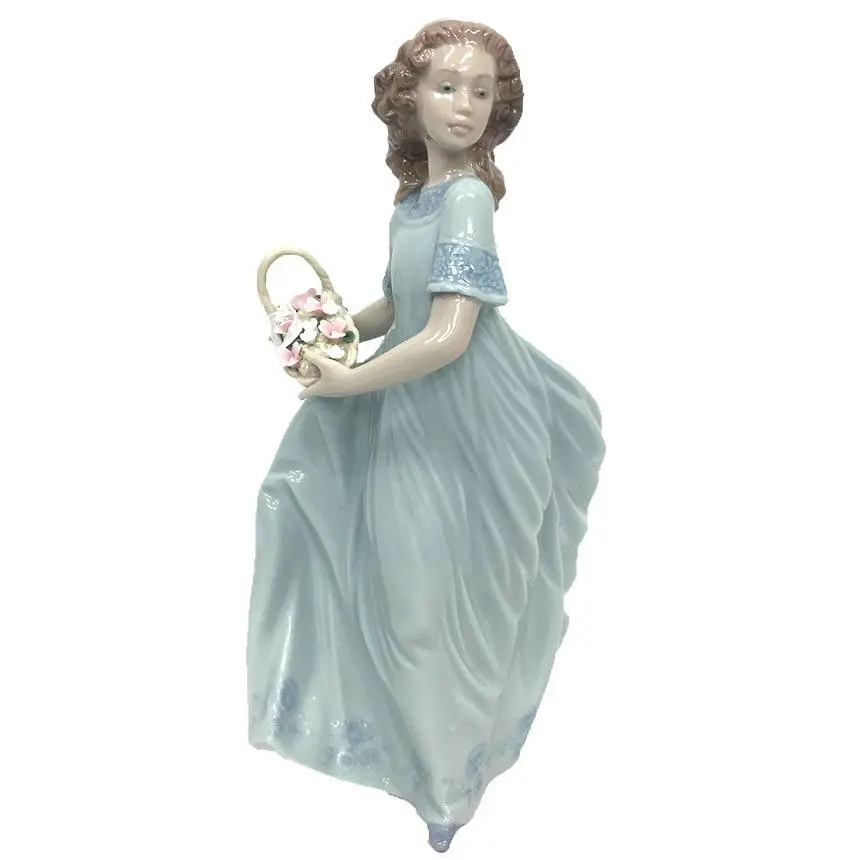 リヤドロ　　春のお庭に帰って リヤドロ(LLADRO)「春のお庭に帰って」磁器フィギュア 絵画買取