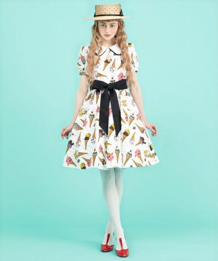 Q-pot スワンレイク　ワンピース　サックス　パフスリーブ 淡いパステルクリームで彩られた Q-pot. Dress ～ Swan Lake