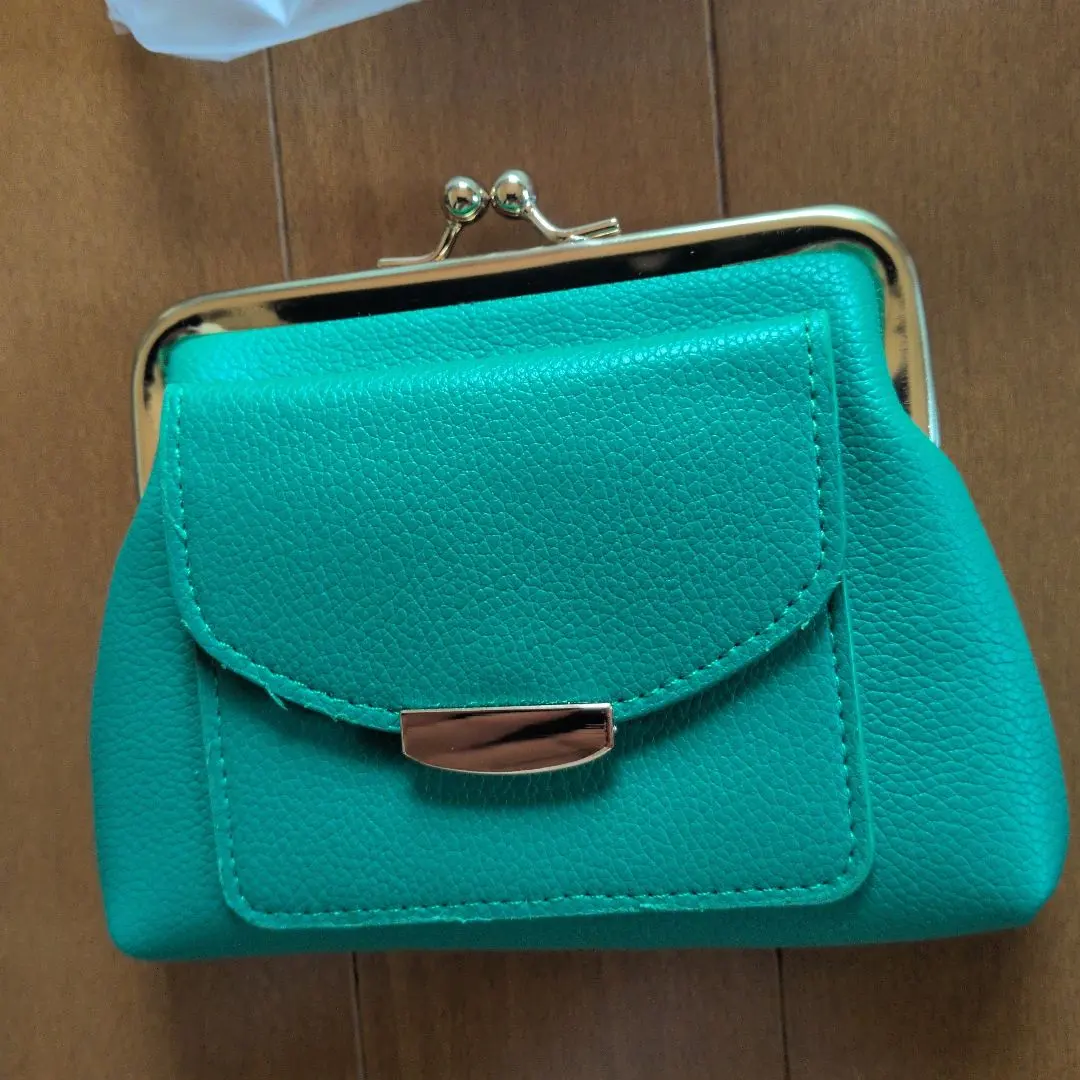 Thumbnail of Green coin purse