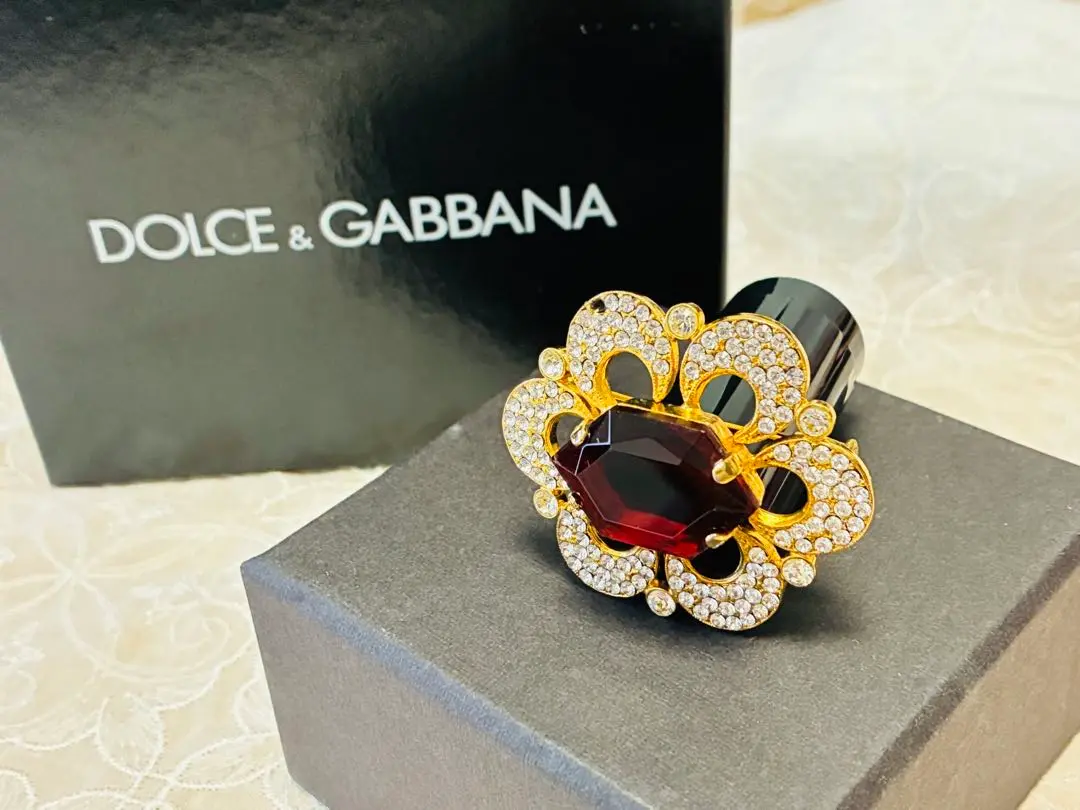 DOLCE＆GABBANA ブローチ　ドルガバブローチ DOLCE&GABBANA（ブローチ/コサージュ）のフリマアイテム一覧