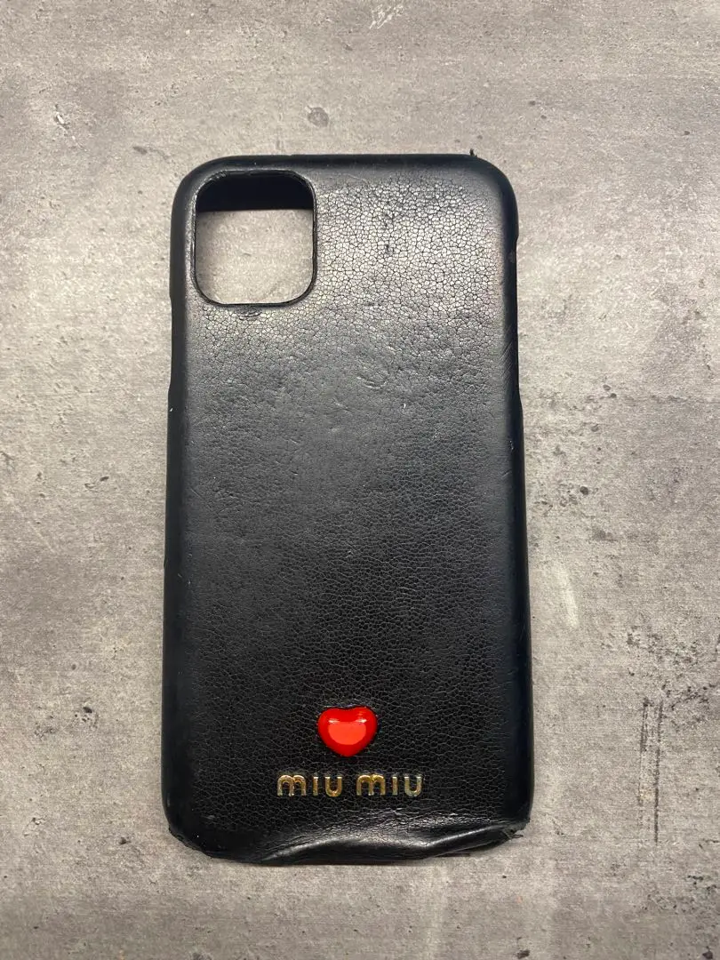2025年最新】miumiu iphone11の人気アイテム - メルカリ