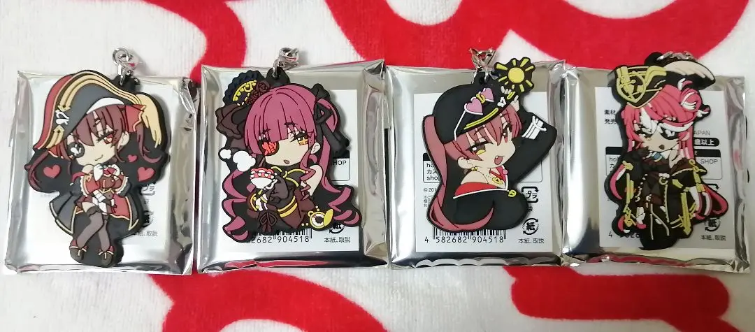 Amazon.co.jp: 10個 ランダムラバーストラップ 宝鐘マリン 誕生