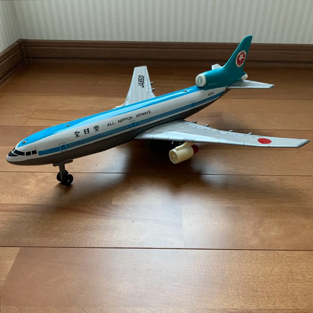 ★昭和レトロ　全日空　ブリキ 飛行機　L-1011　トライスター　レトロ Yahoo!オークション - ブリキ 全日空 ロッキードL-1011トライ