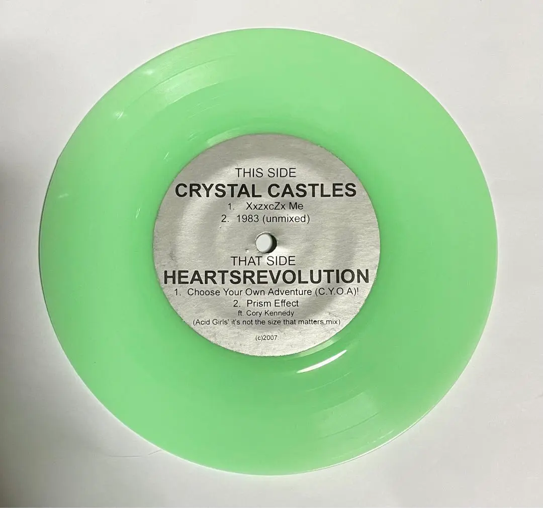 CRYSTAL CASTLES / AIR WAR 7inch レコード CRYSTAL CASTLES / AIR WAR 7inch レコード - メルカリ