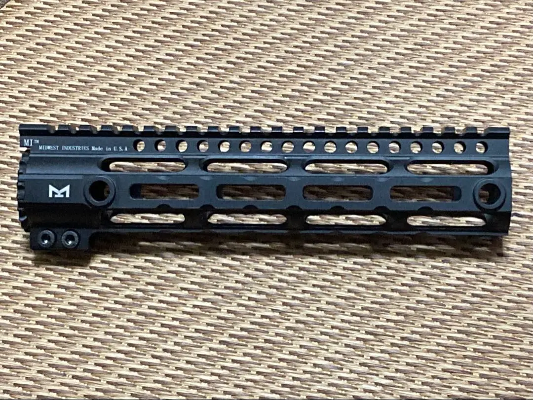 MIDWEST タイプ アルミ製 M-LOK ハンドガード 9inch ブラック Amazon | MIDWEST タイプ 超軽量 アルミ製 M-LOK ハンドガード