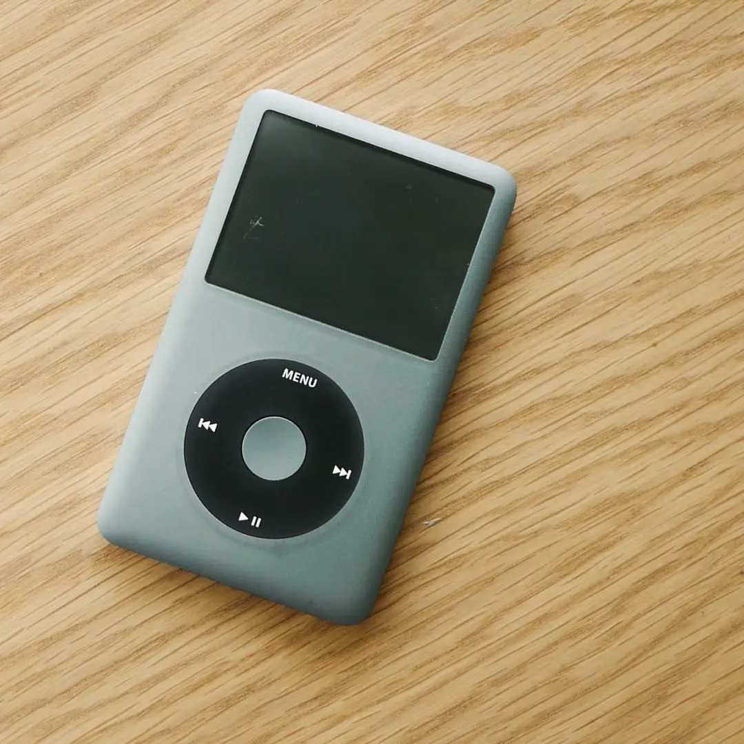 ポータブルプレーヤー Apple iPod classic 120GB MB565J/A ヨドバシ.com - アップル Apple iPod classic 120GB ブラック