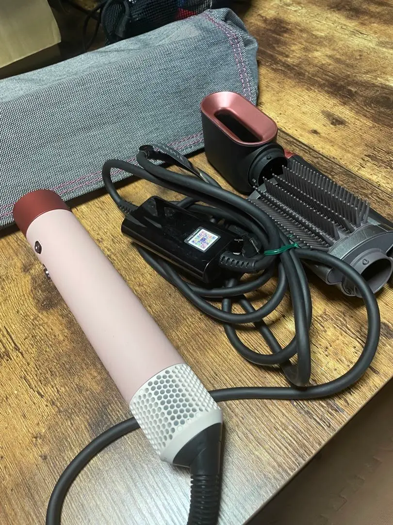 Dysonドライヤー マルチスタイラー&ドライヤー 収納バッグ付き（HS08） Supersonic ダイソン エアラップ マ i.d. HS08 HS08KP Dyson