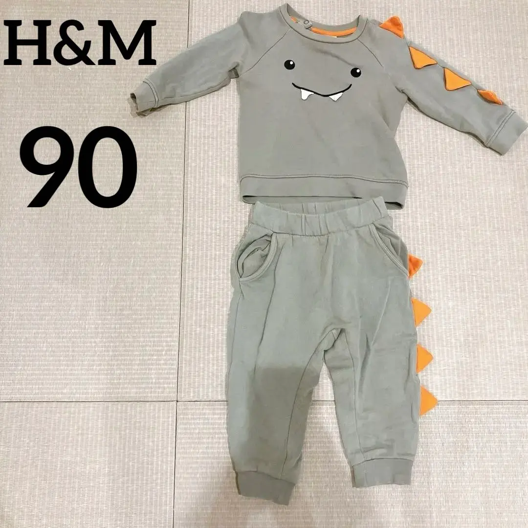 Thumbnail of H&M 【18M】Dinosaur Design Sweatshirt and Pants Set