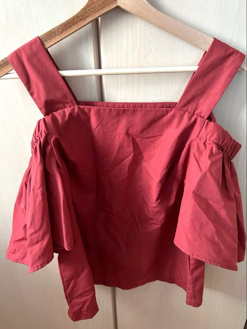 Thumbnail of Retro Girl off-shoulder top