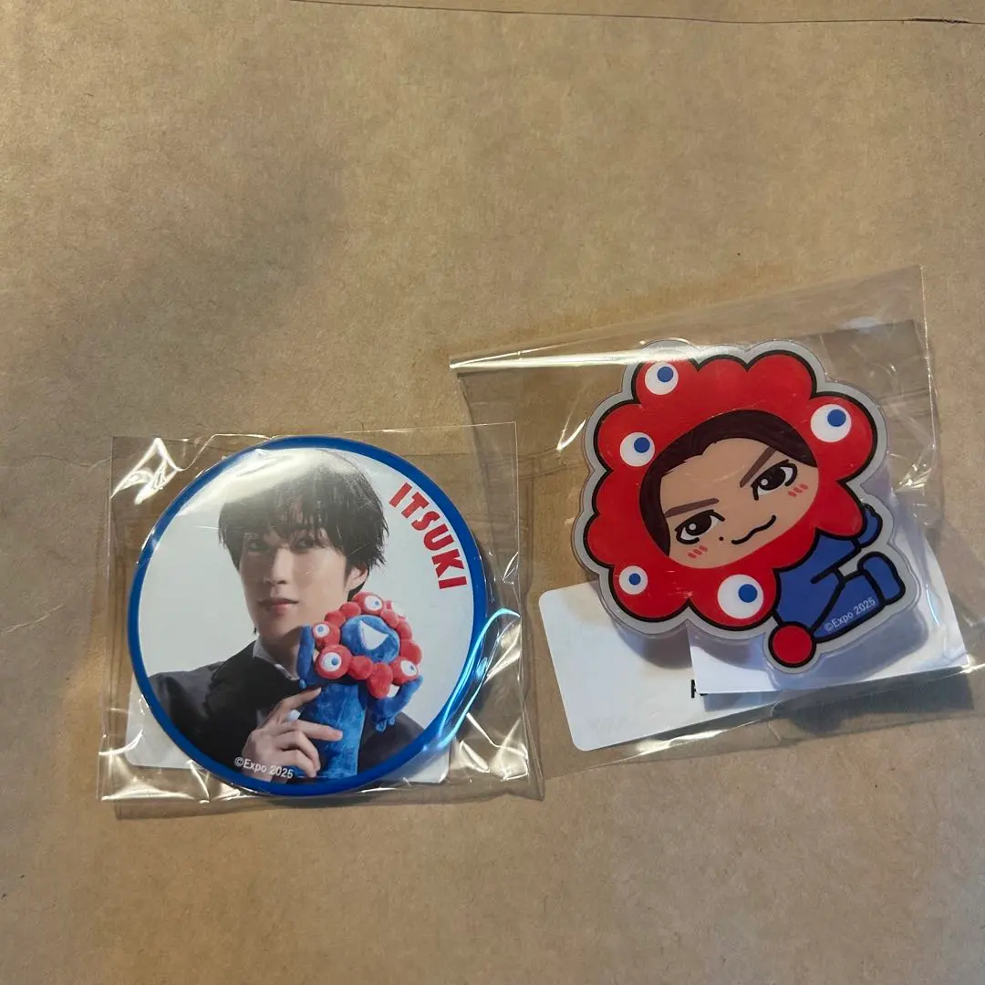 Thumbnail of Itsuki Fujiwara Osaka Expo Gacha Can Badge Flag Accessory