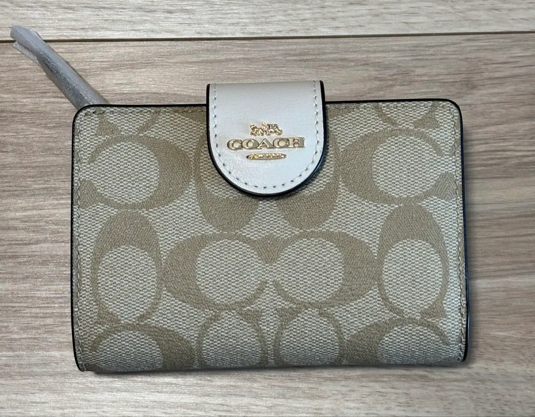 新品未使用 コーチ ミディアム コーナー ジップ ウォレット シグネチャー 公式】コーチアウトレット | ミディアム コーナー ジップ